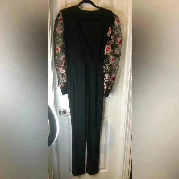 Embroidered Sleeve Jumpsuit - Picture 6 of 16